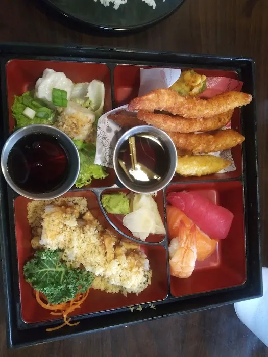 Lemongrass Sushi & Thai Picture 9