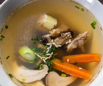 What Is the Clear Soup at Japanese Restaurants and Why Is It Special?