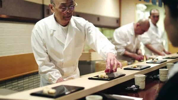 Do Japanese Restaurants Have Maître d’s? Exploring Service Culture and Hospitality