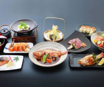 What to Eat in a Japanese Restaurant: Best Dishes for First-Time Diners