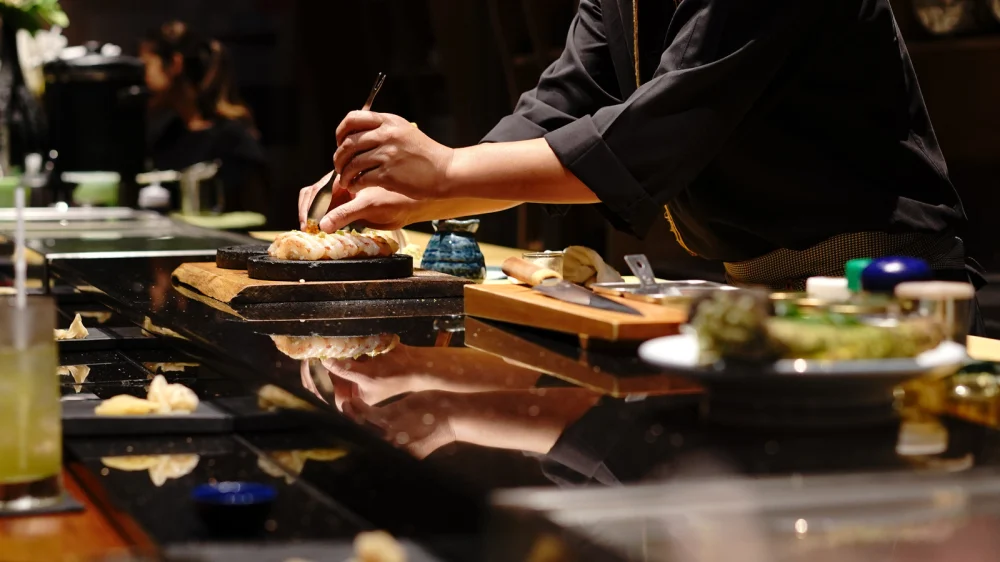 Why Do Some Japanese Restaurants Say No Foreigners? Understanding the Reasons