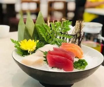 Why Some Japanese Restaurants Won't Serve Americans: Understanding the Cultural and Practical Reasons