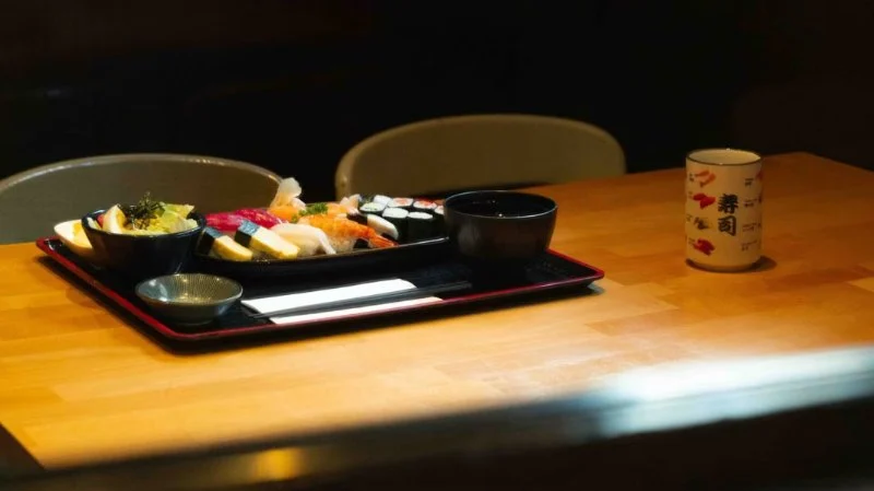 What to Say in a Japanese Restaurant: A Guide for First-Time Diners