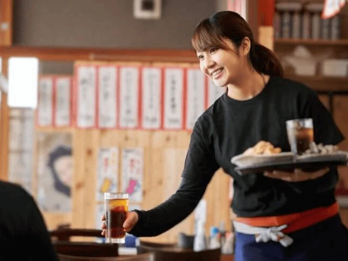 How to Say Hello in a Japanese Restaurant and What It Means