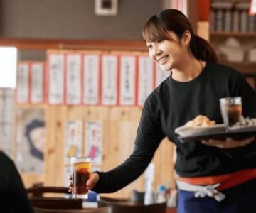 How to Say Hello in a Japanese Restaurant and What It Means