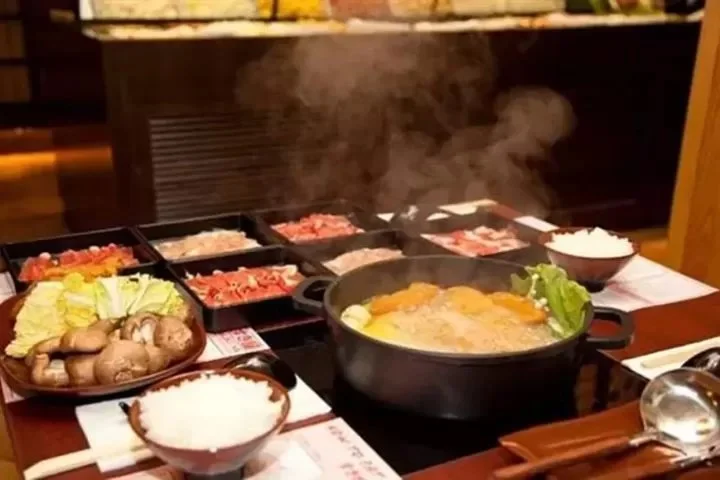 What is Hot Pot Japanese Restaurant? Discover the Unique Dining Experience