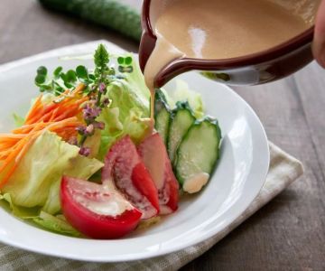 What Is the House Dressing at Japanese Restaurants: The Flavor Behind the Favorite