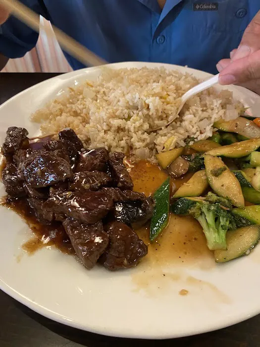 Shinto Japanese Sushi & Hibachi Picture 3