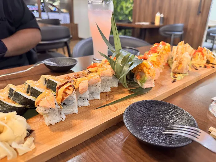 Top Notch Sushi Picture 7