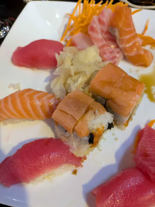 EAV Thai and Sushi Picture 9