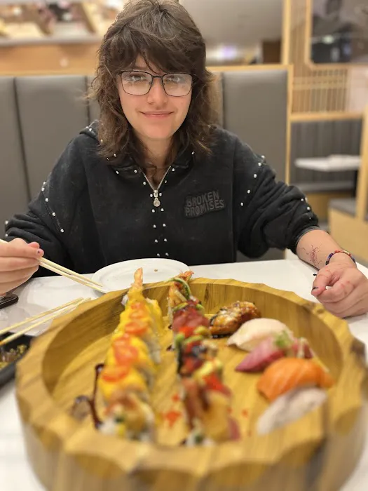 Sushi Loop Picture 2