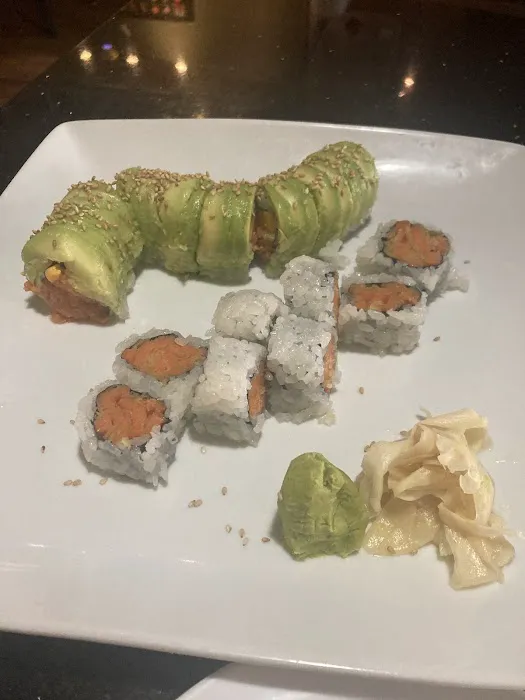 Spicy Thai II and Sushi Picture 6