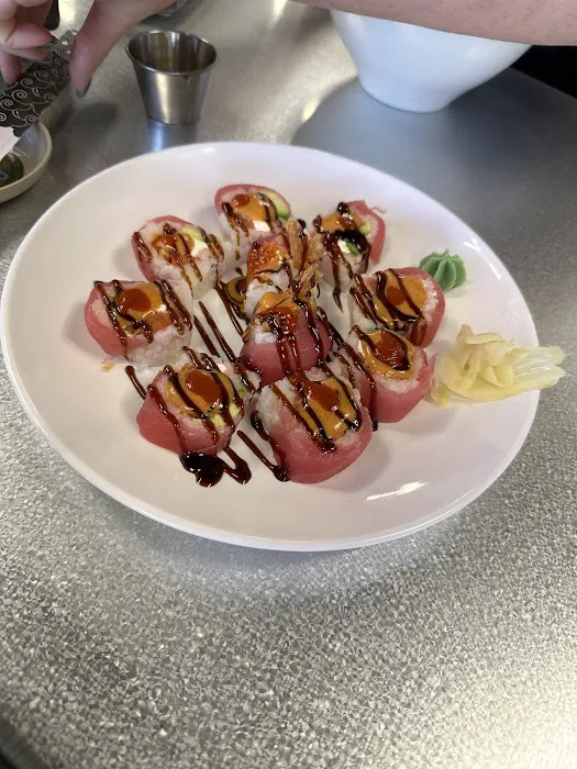 Picazo Sushi & Poke Picture 10