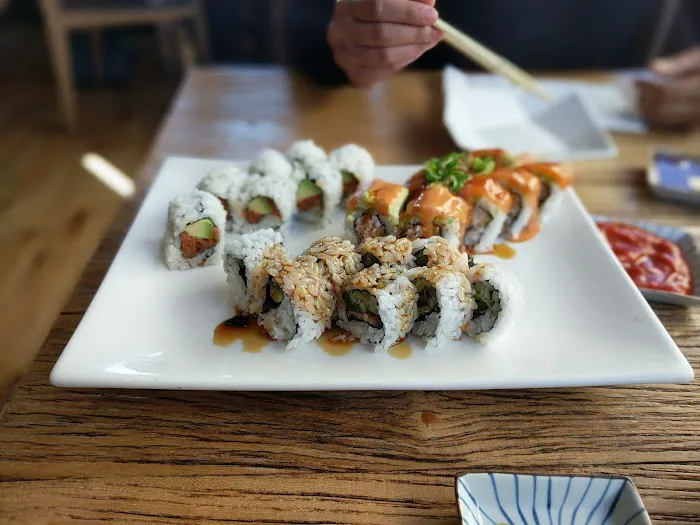 Sushi Cafe Picture 5