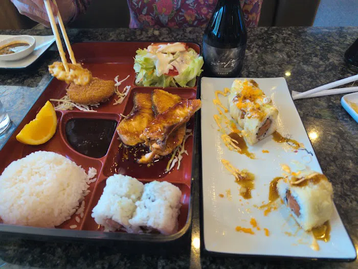 Tsuki Sushi Picture 5