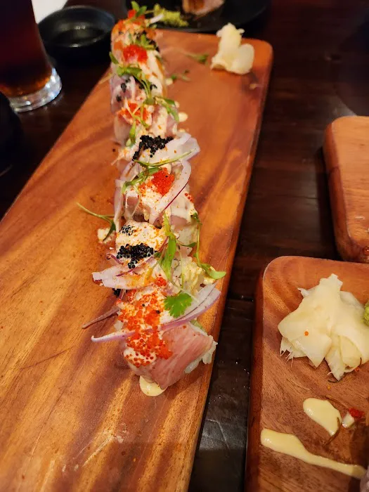 Raw Sushi Bar Lounge Picture 1