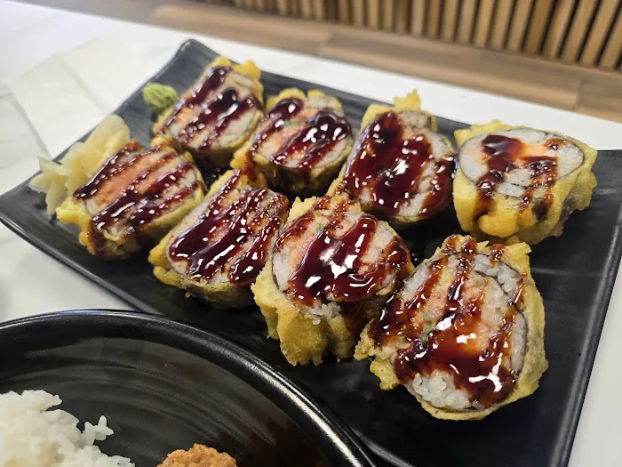 Suruki Sushi + Teriyaki Grill Picture 7