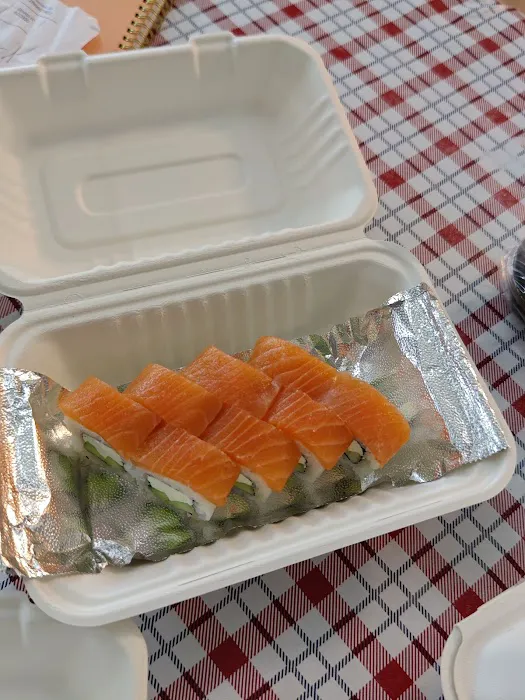 iakimo sushi Picture 1