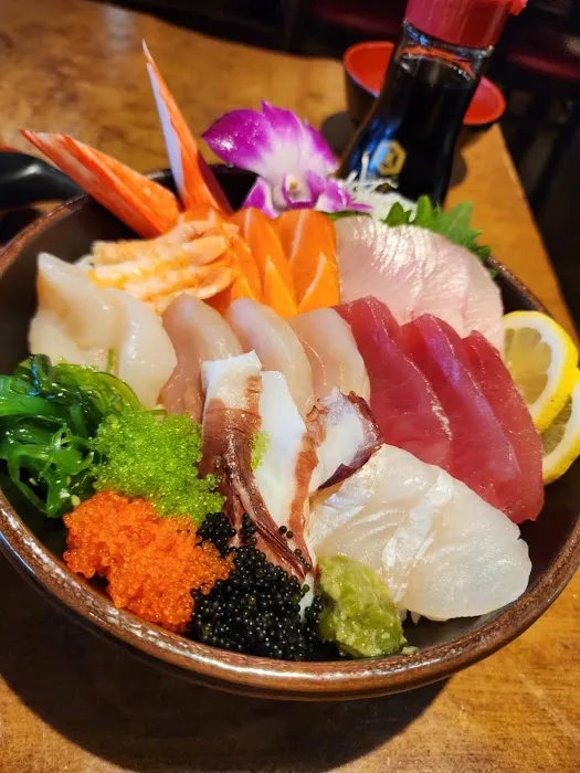 Blue Nami | Sushi & Sake House Picture 3