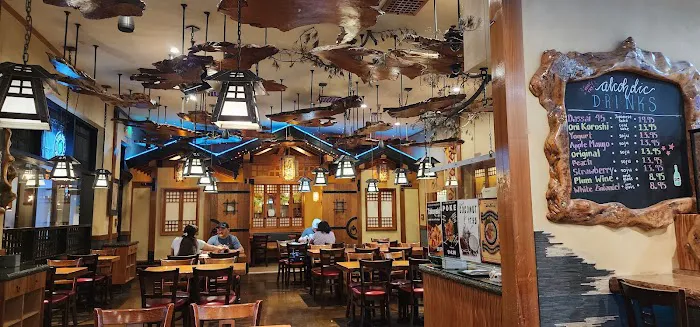 Blue Nami | Sushi & Sake House Picture 1