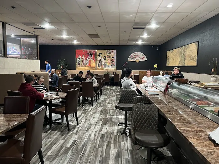 7' Yen Sushi Picture 2