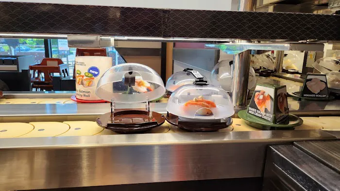 Kura Revolving Sushi Bar Picture 2