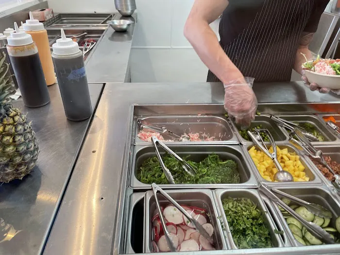 Fishology Poke Bar Picture 1