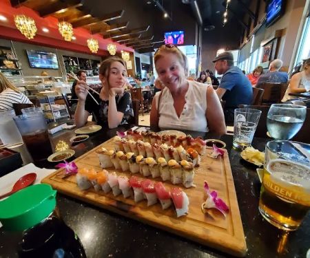 Tang's Sushi