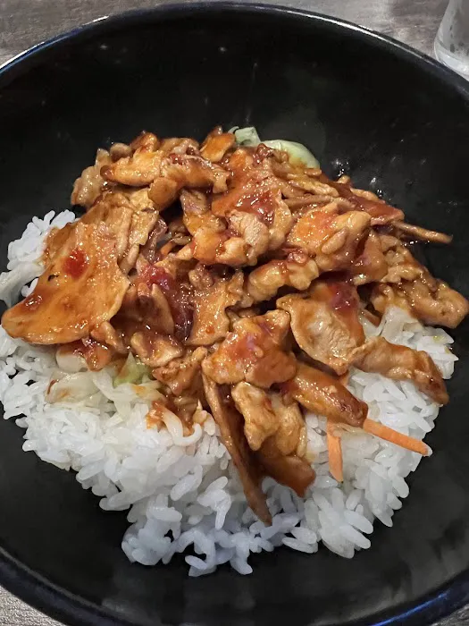 Oaks Sushi & Bowl Restaurant Picture 10