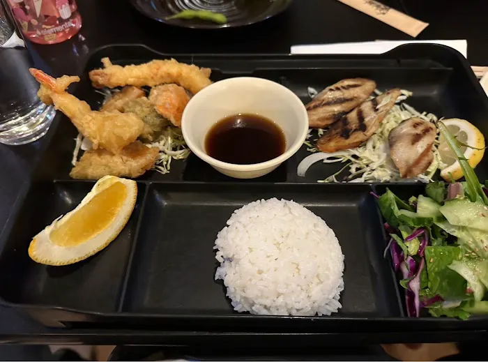 Hazumi Sushi Bar Picture 9