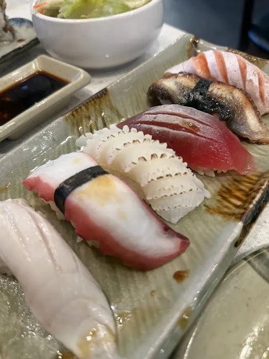 Oki Sushi Picture 7