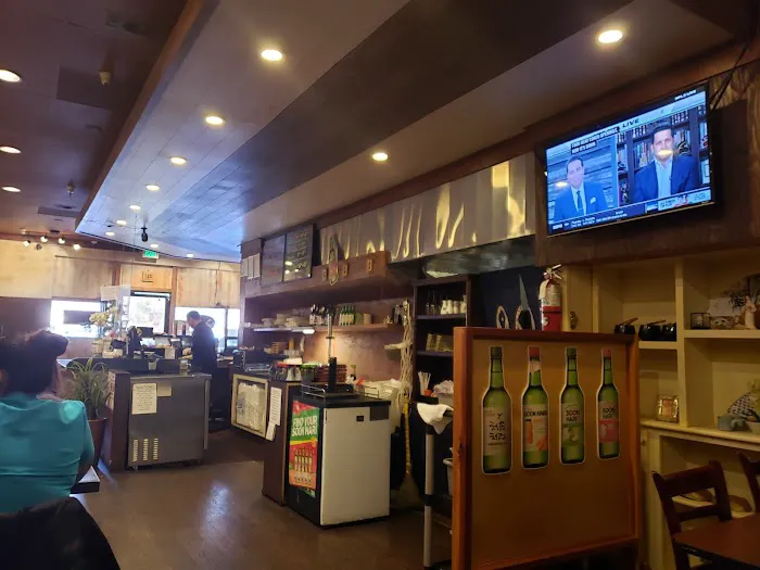 Yuki Sushi Bar Picture 2