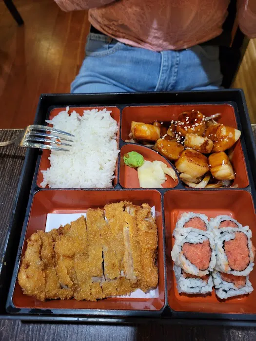 Sushi Bar Picture 10