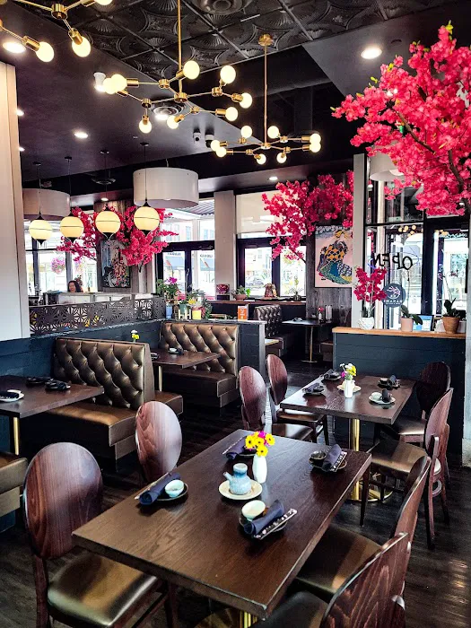 Hanami Sushi & Sake Bar Picture 2