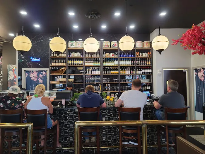 Hanami Sushi & Sake Bar Picture 5