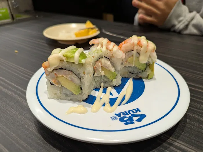 Kura Revolving Sushi Bar Picture 3