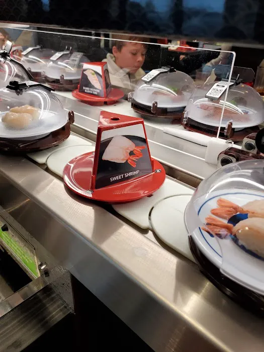 Kura Revolving Sushi Bar Picture 2