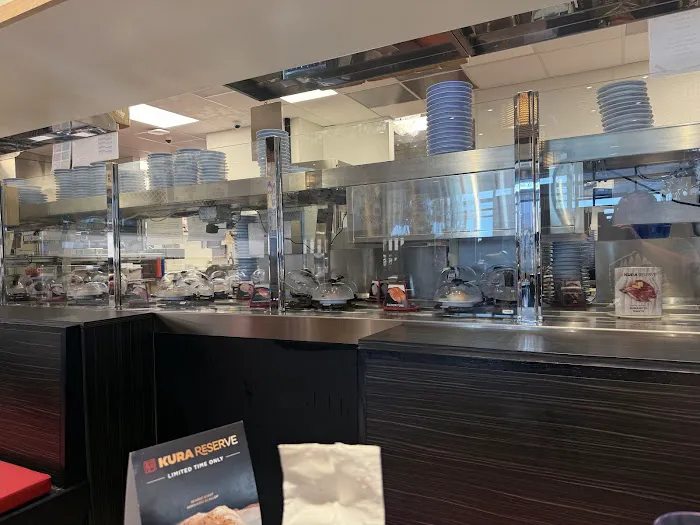 Kura Revolving Sushi Bar Picture 5