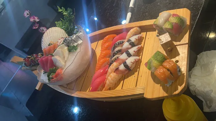 Hana Sushi and Ramen Picture 3