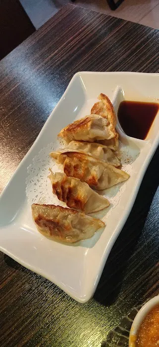 Hana Sushi and Ramen Picture 8