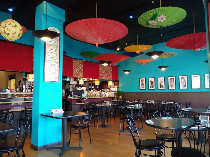 Midori's Floating World Cafe Picture 3