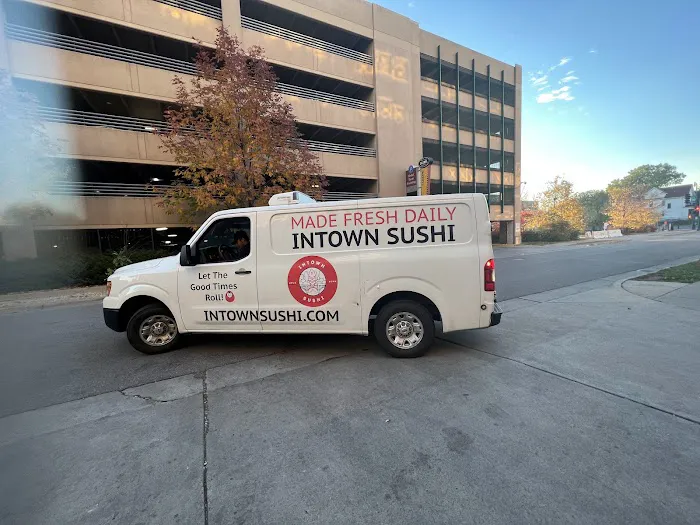 Intown Sushi Picture 4