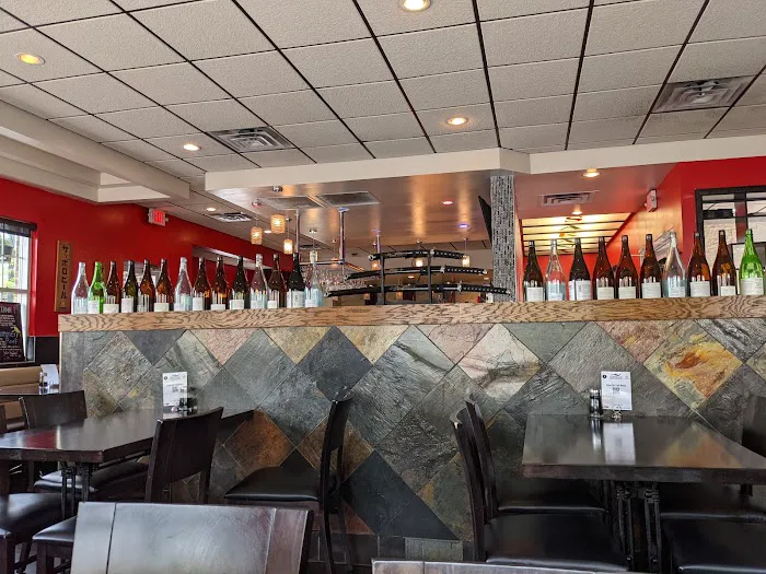 Sakana Sushi & Asian Bistro Picture 5