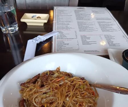 Sakana Sushi & Asian Bistro