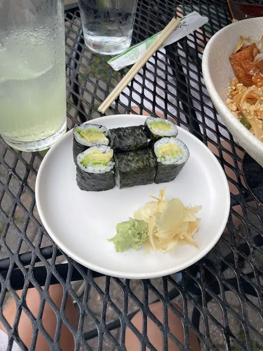 BaGu Sushi & Thai Picture 8