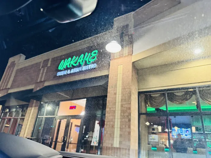 Wakame Sushi & Asian Bistro Picture 4