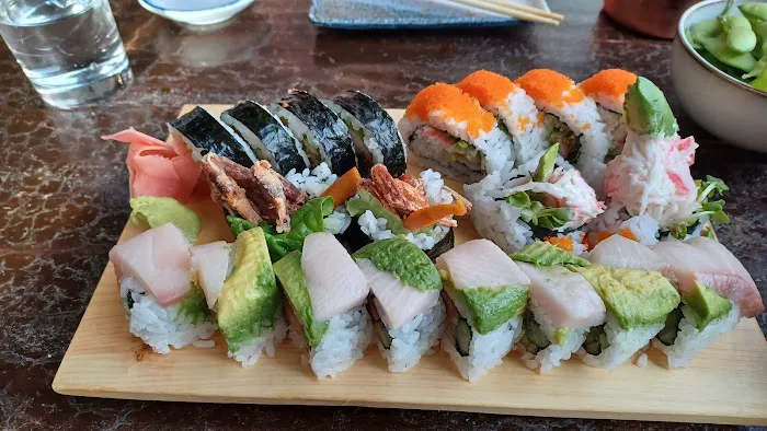 Sakura Restaurant & Bar Picture 5