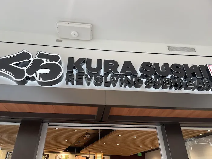 Kura Revolving Sushi Bar Picture 6