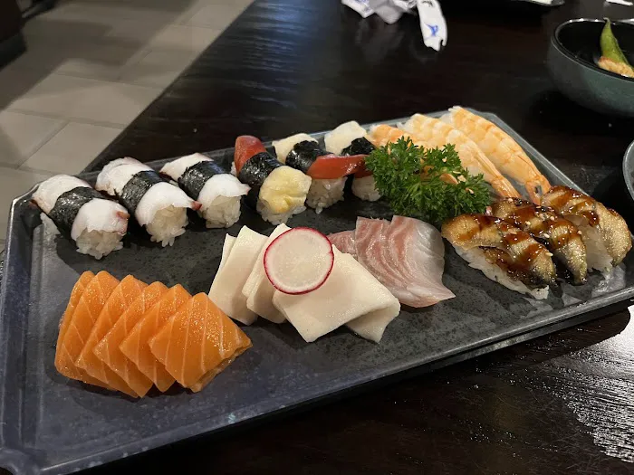 Tokyo Sushi Picture 2