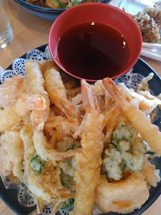 Yumi Japanese Restaurant & Bar - Edina Picture 6